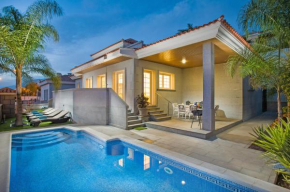 Villa Leonardo Dos by Villa Plus